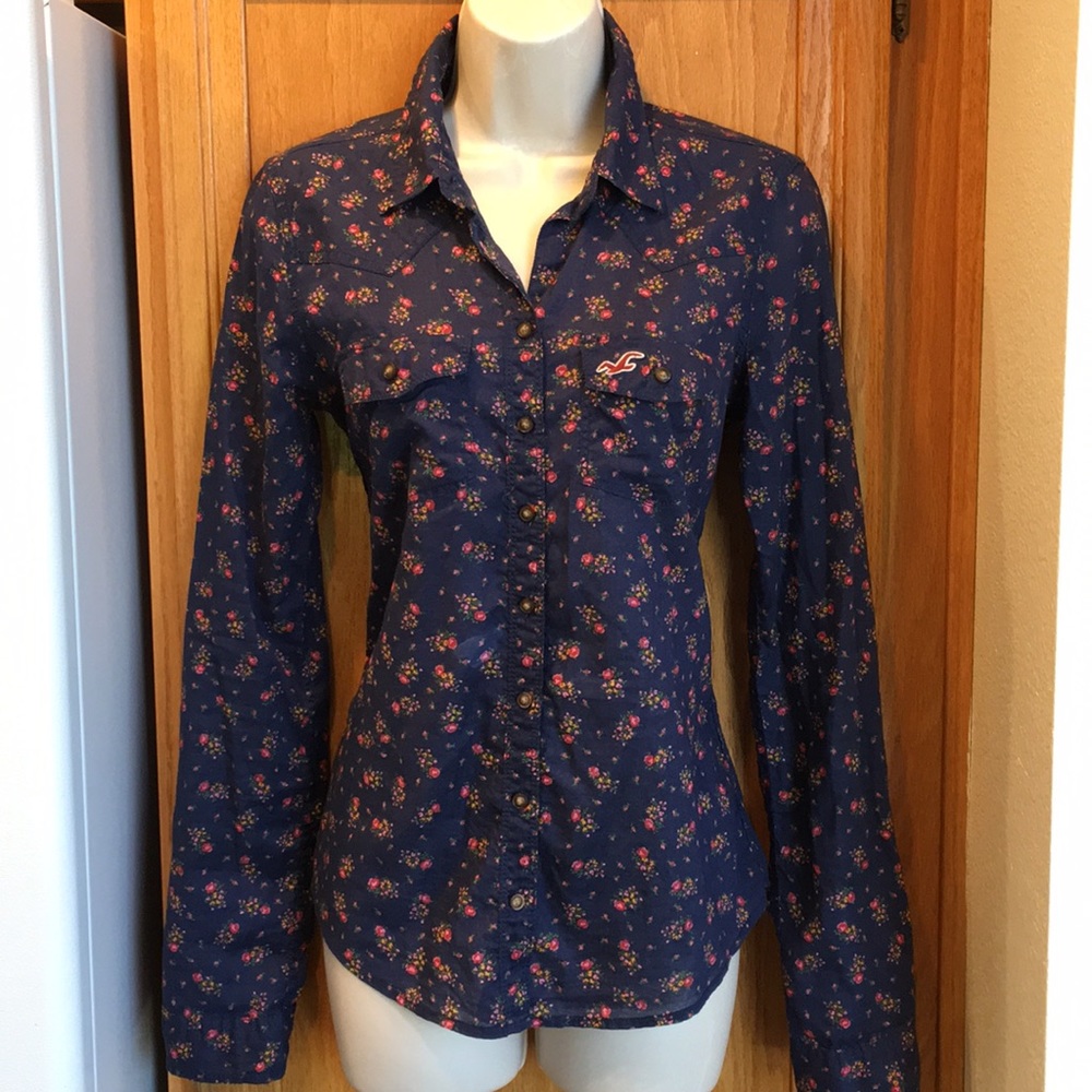 Hollister Navy Blue Floral Button Down Shirt M - Picture 2 of 9